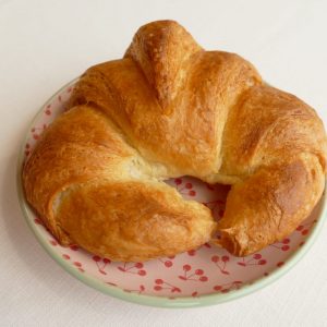 Croissant mit Butter
